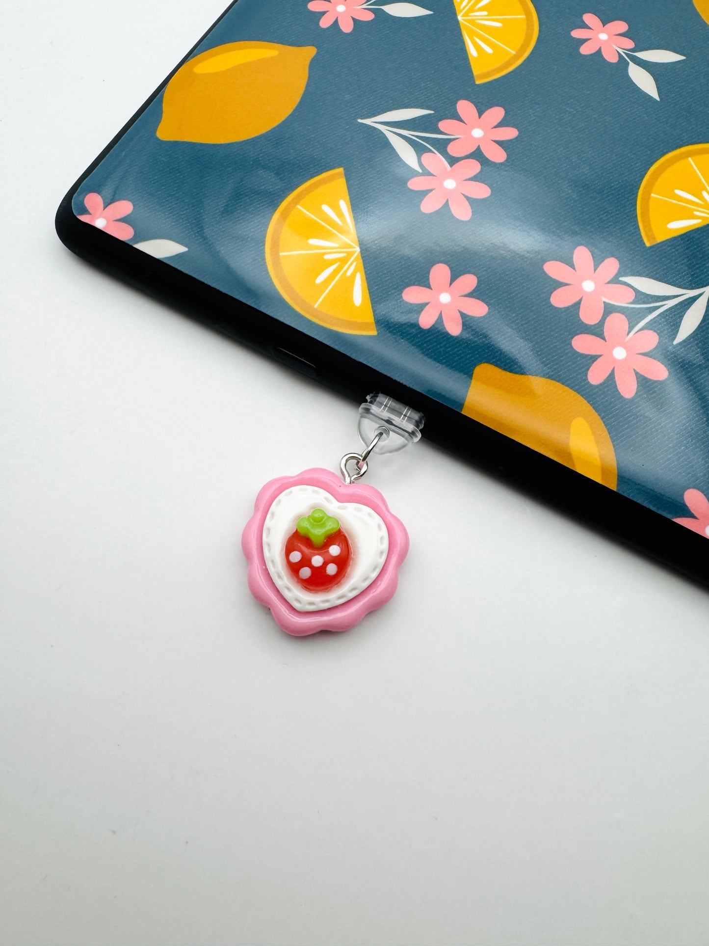 Pretty Little Things Kindle Charm Collection