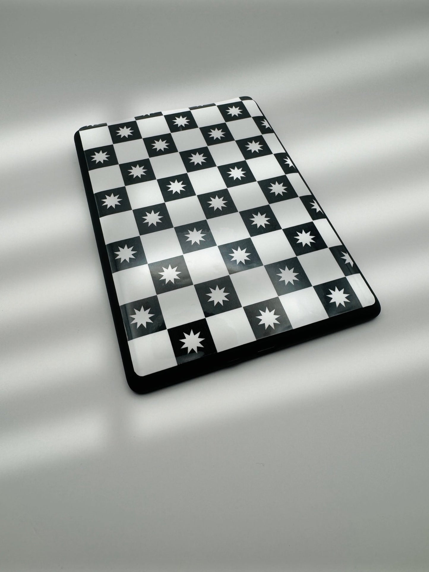 Checker Burst Kindle Skin