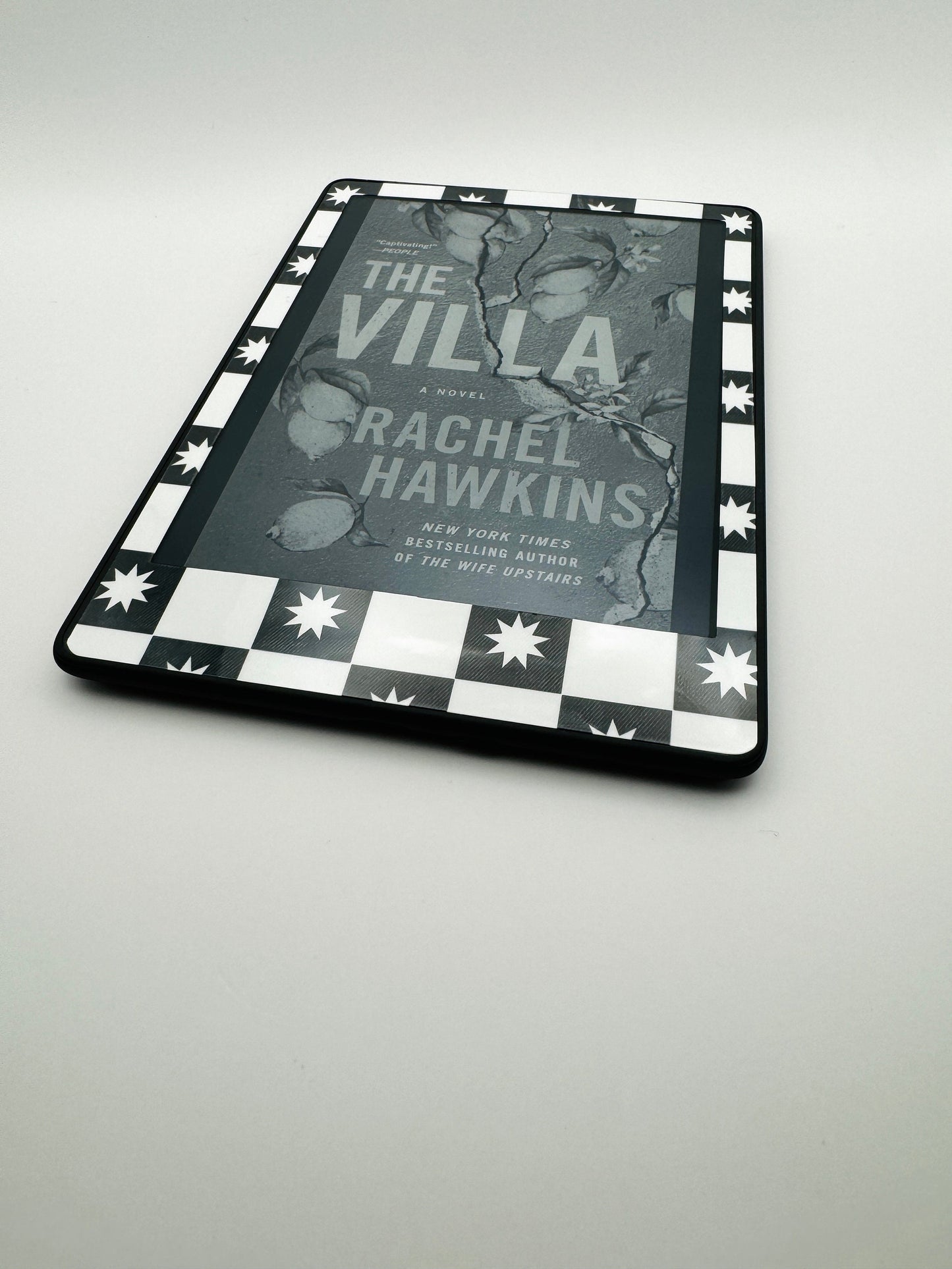 Checker Burst Kindle Skin