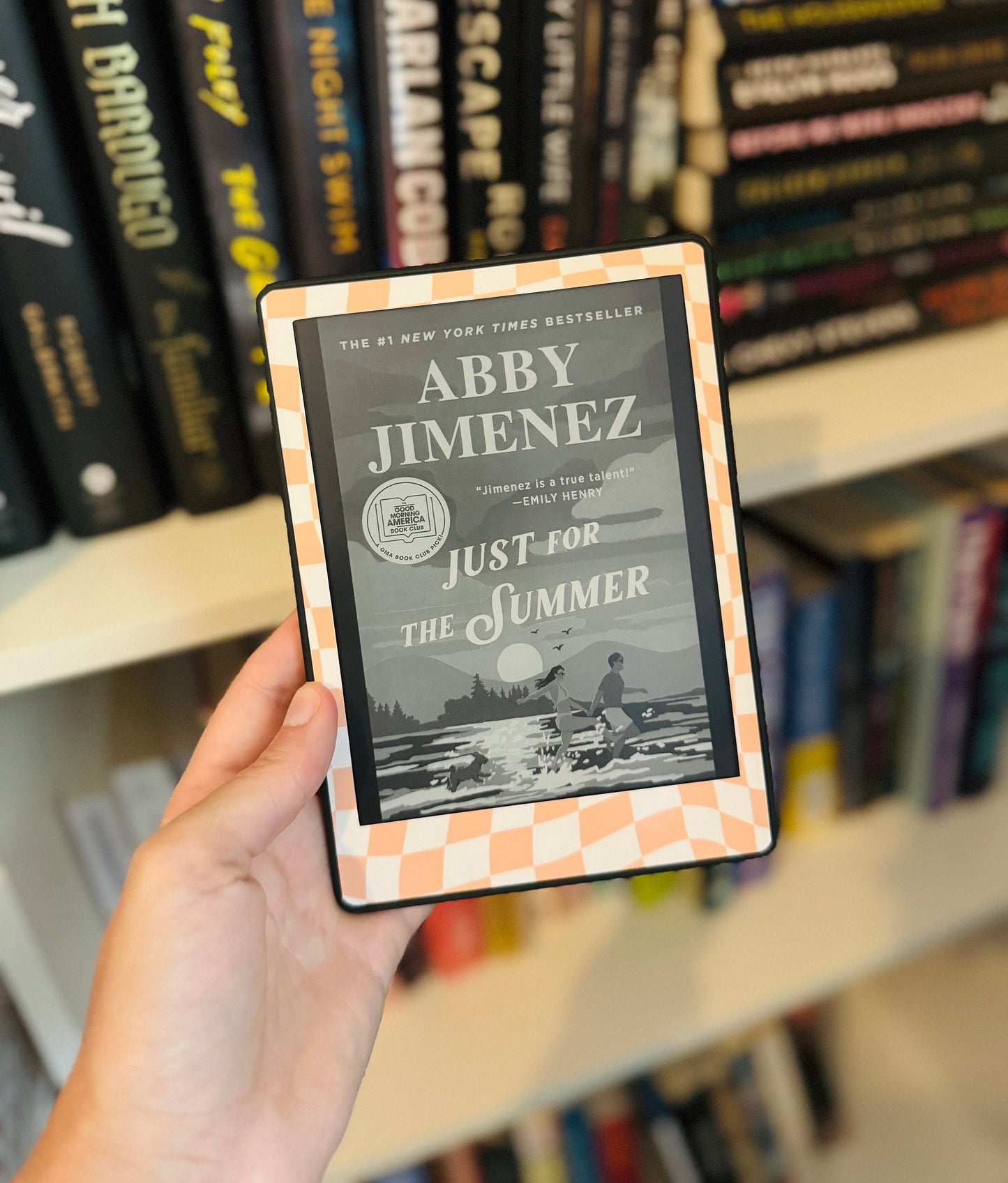Wavy Checker Kindle Skin