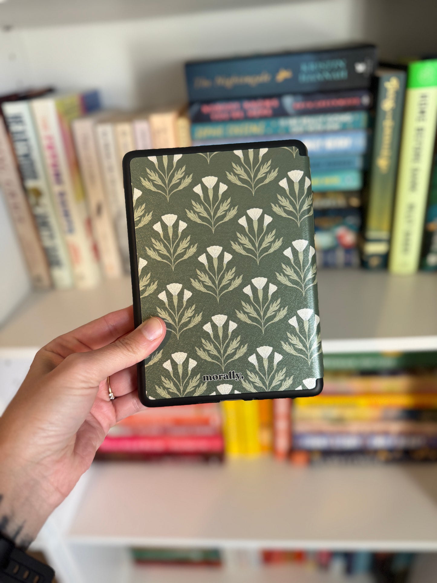 Vintage Florals Kindle Case with Back Magnet and Hand Strap