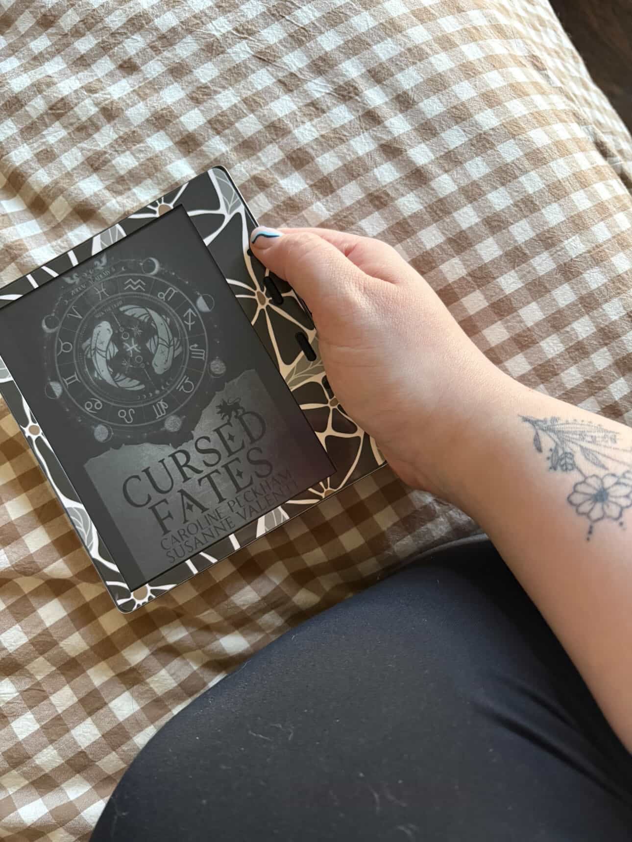 Neutral Abstract Modern Florals Kindle Skin