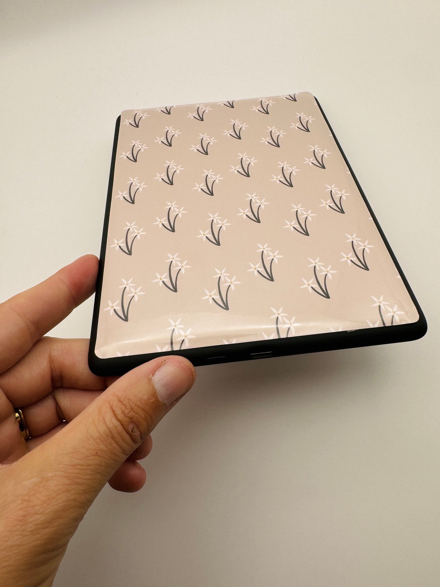 Creamy Flora Kindle Skin